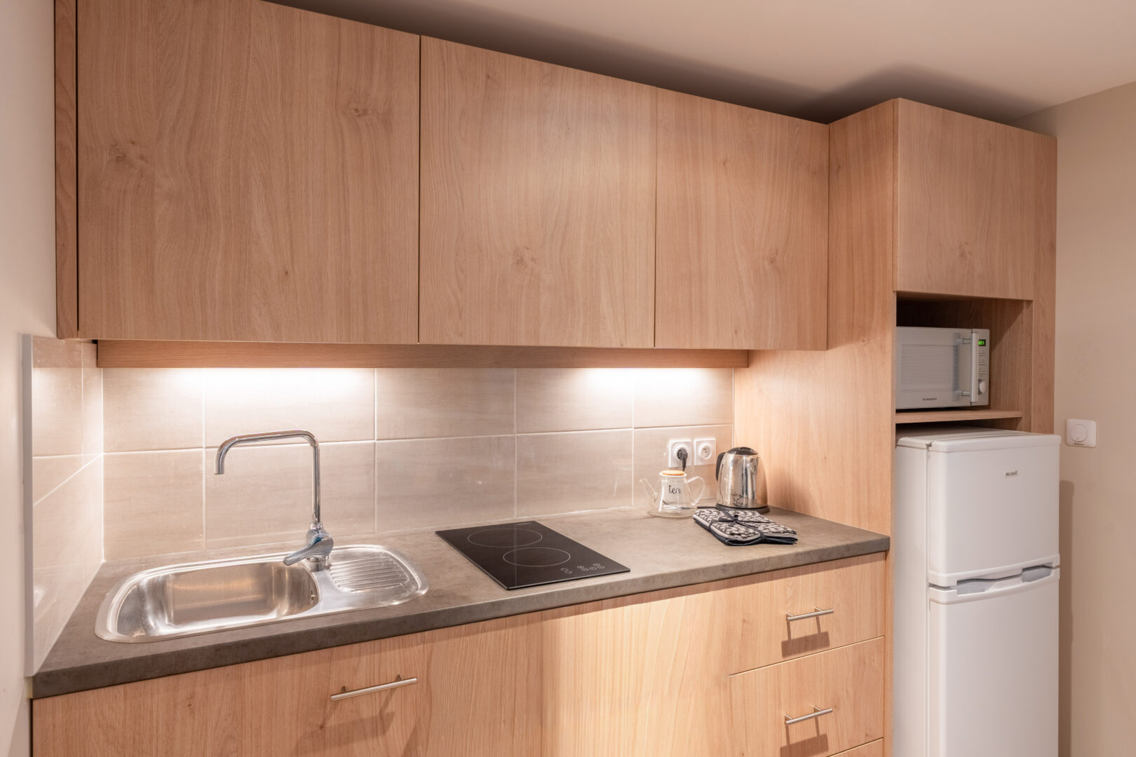 Kitchenette équipée